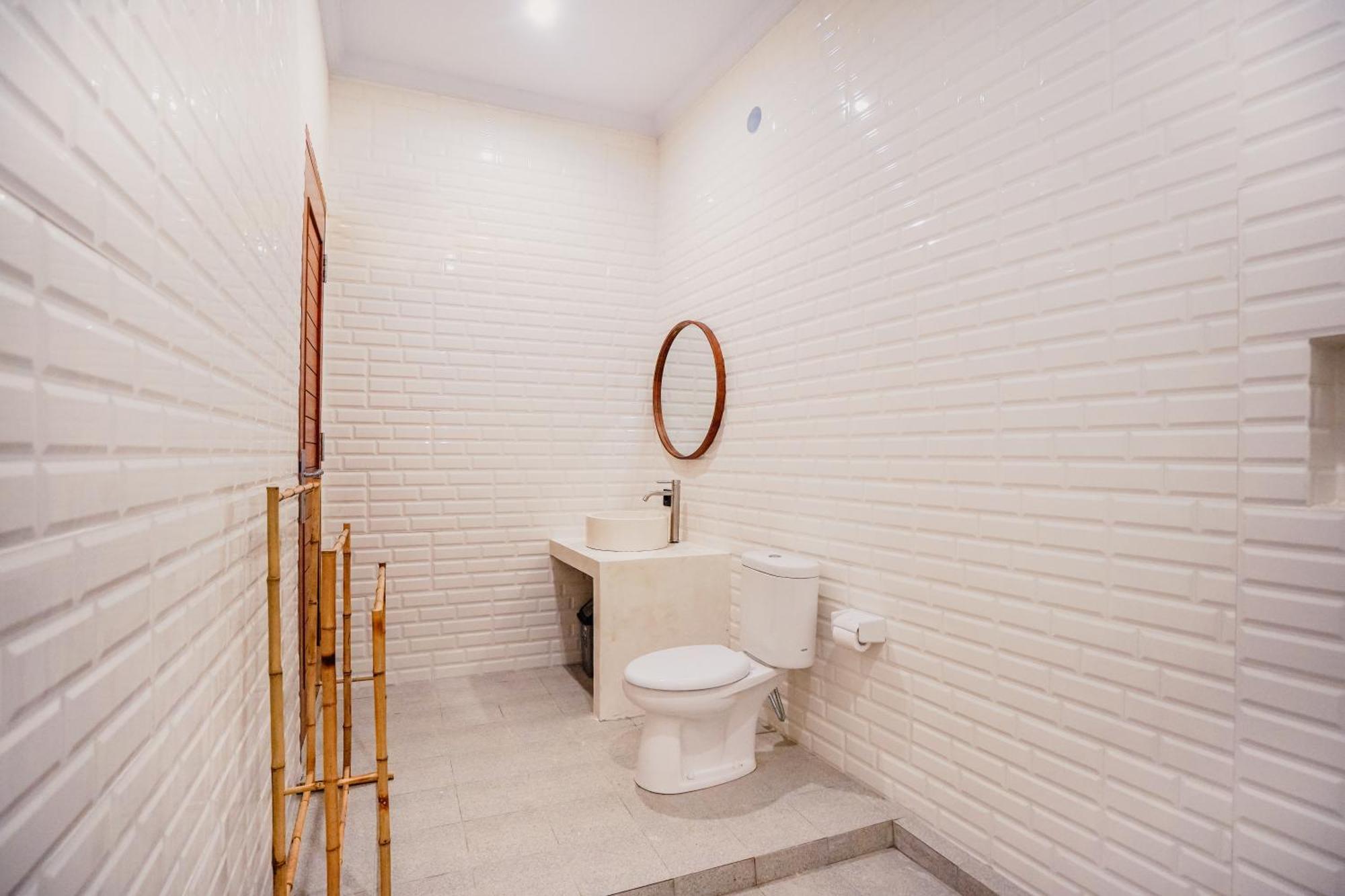 Pondok Yogi Guest House Canggu Экстерьер фото