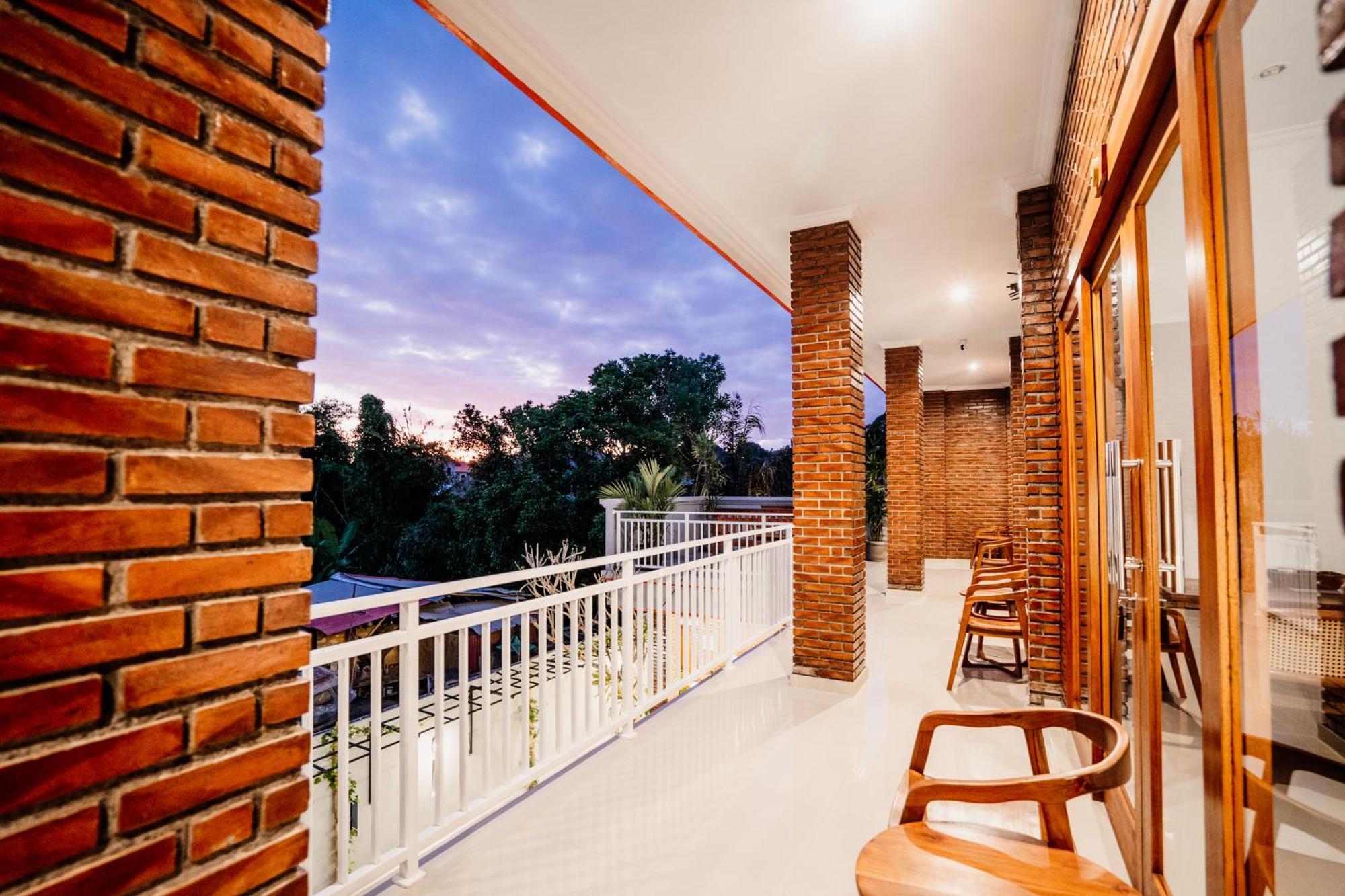 Pondok Yogi Guest House Canggu Экстерьер фото