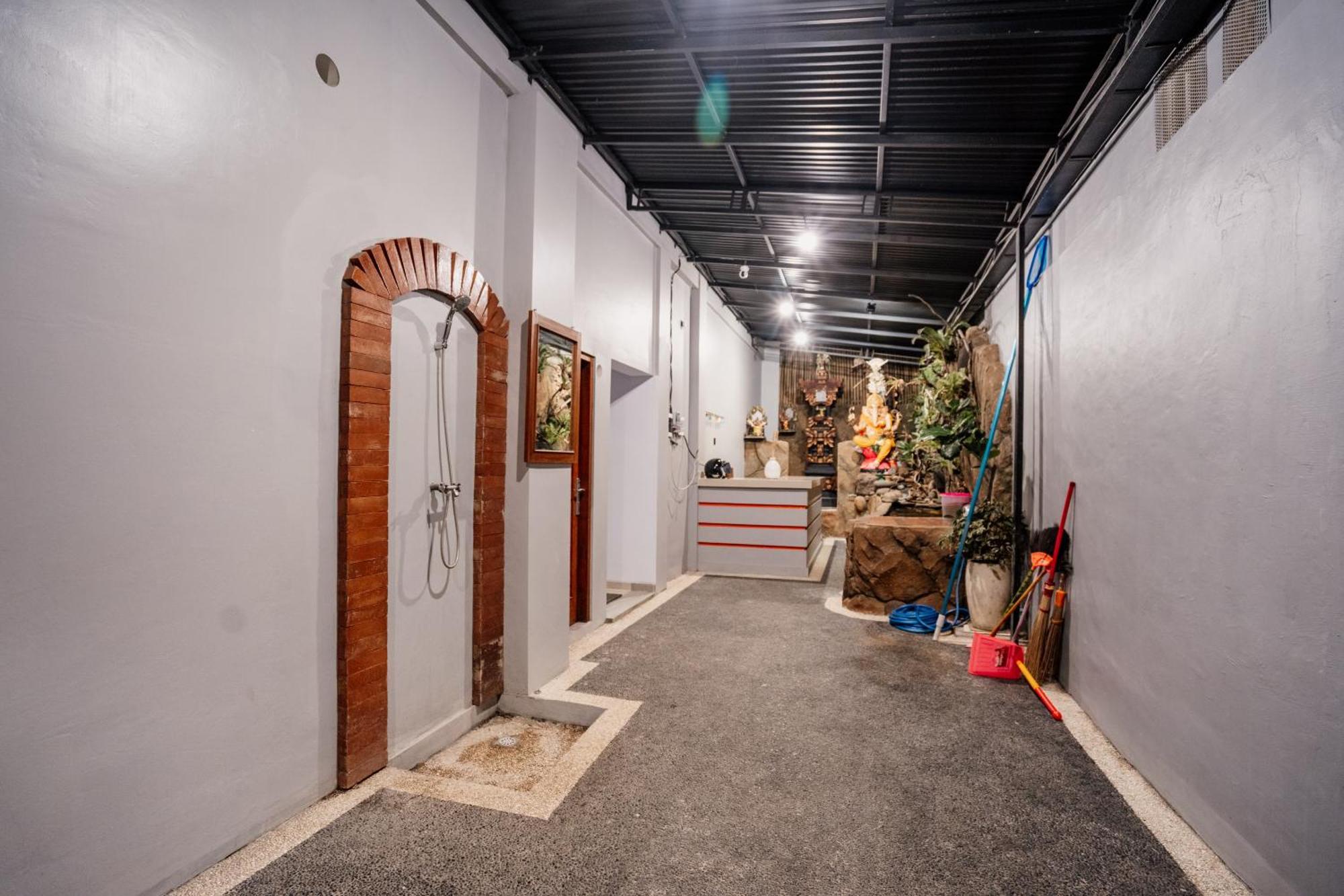 Pondok Yogi Guest House Canggu Экстерьер фото