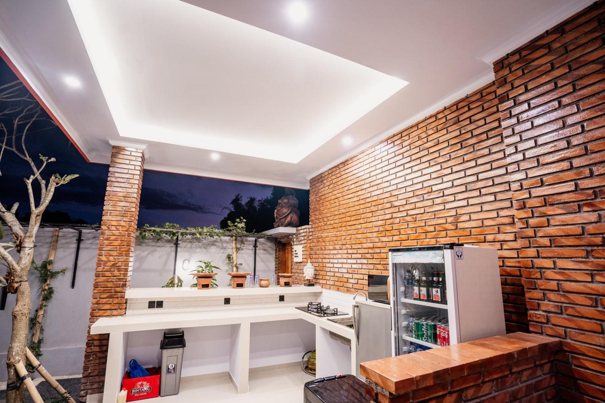 Pondok Yogi Guest House Canggu Экстерьер фото